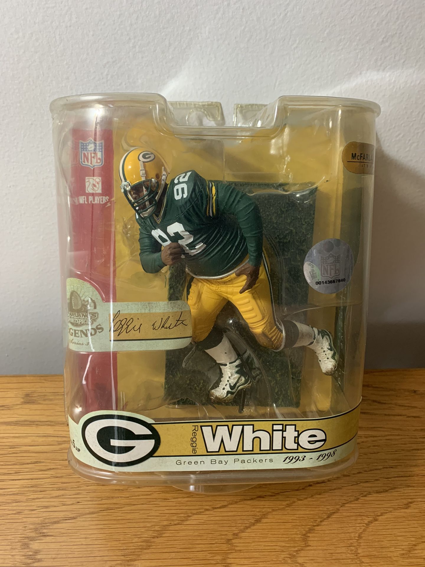 Green Bay Packers Legend Reggie White Action Figure