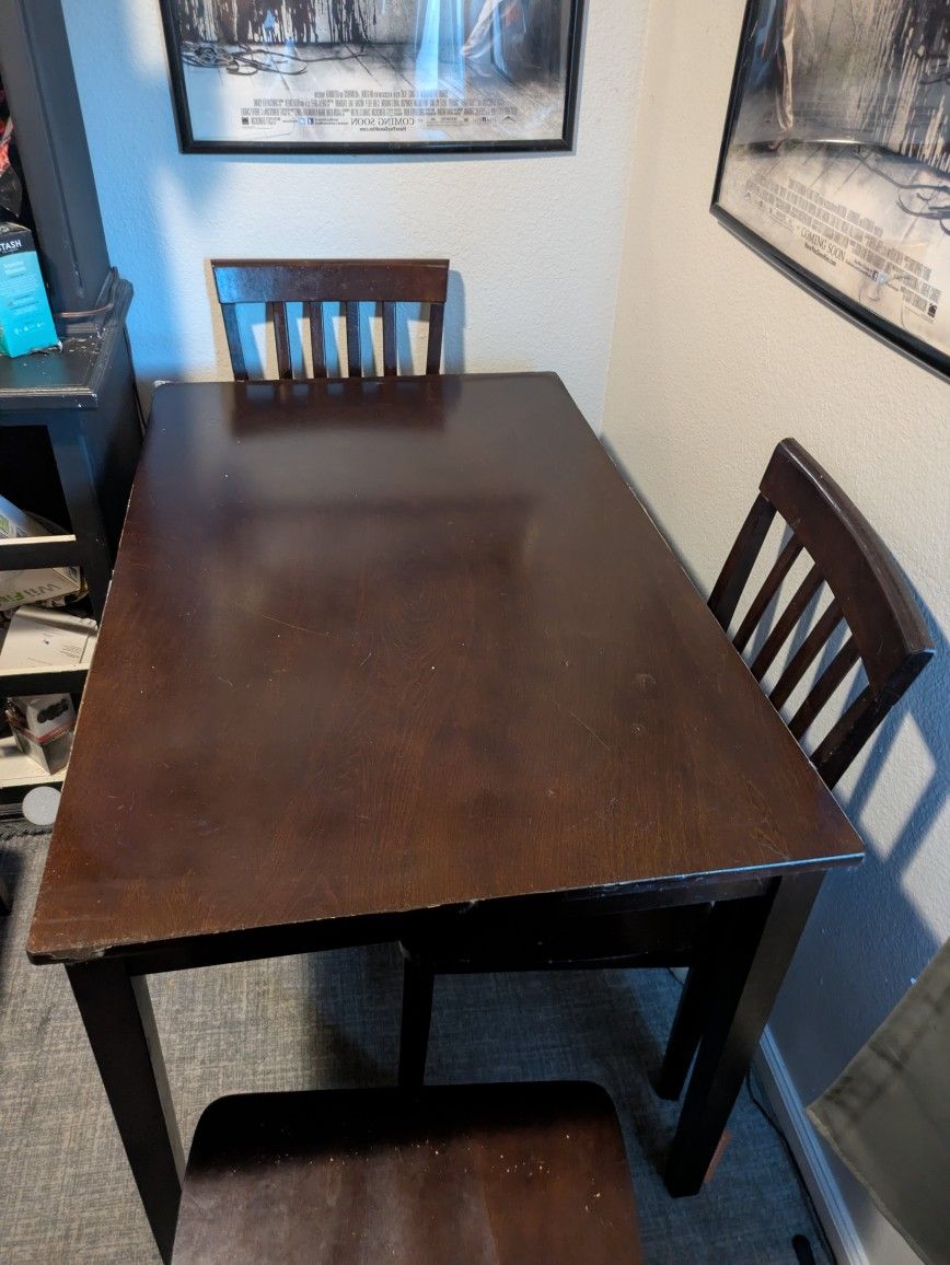 Small Dining Table With 4 Chairs