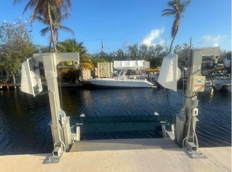 Boat lift 15 000 lbs