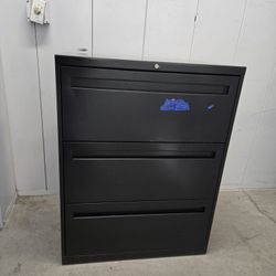 Metal File Cabinet With Key For Letter Or Legal Size 