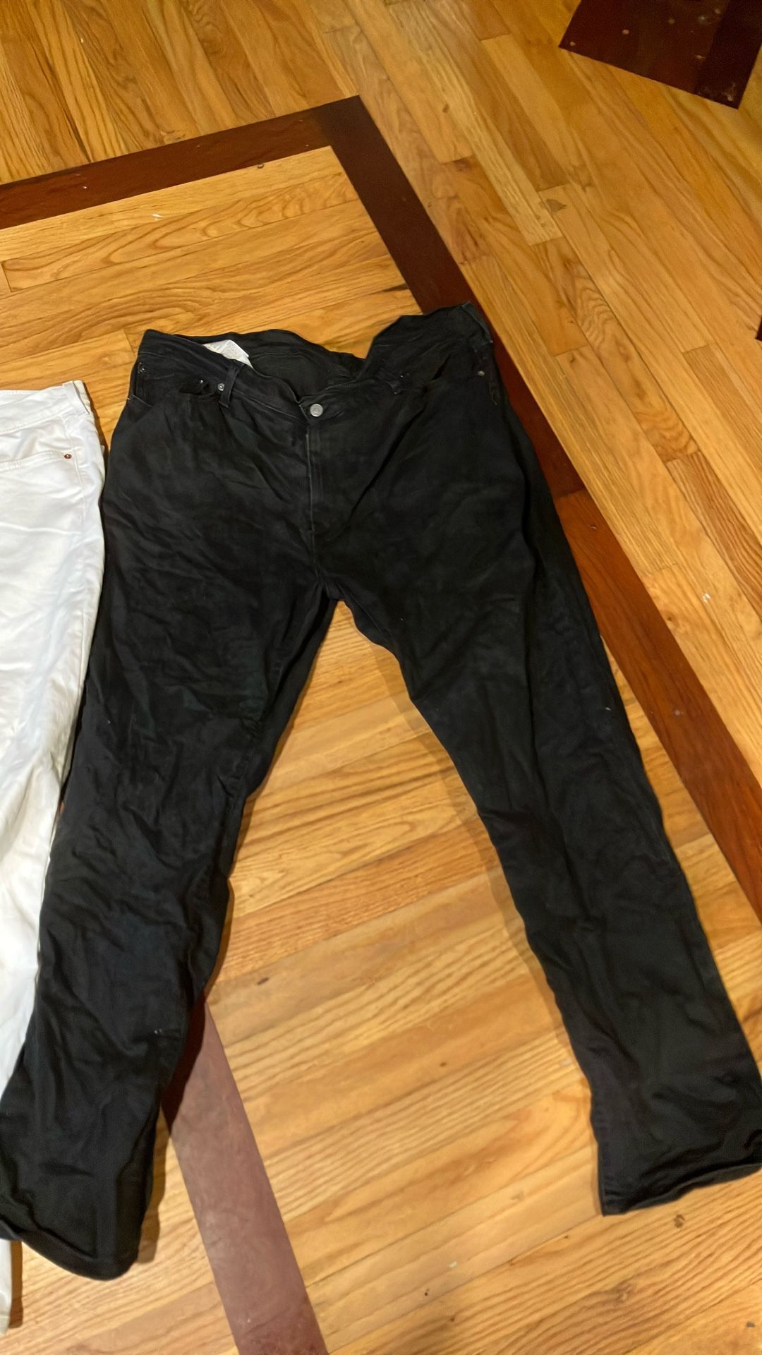  Levi’s. 2 Pair. Black And White
