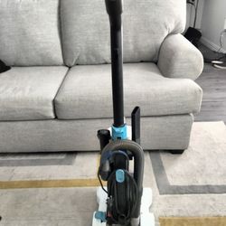 Carpet and Hardwood Floors Vaccum Cleaner 