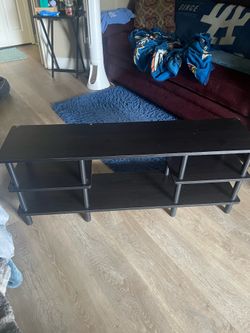 Great moving deal Great condition black tv stand or table 50” length 20” high