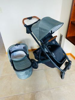 Uppababy V2 Cruz Stroller with Bassinet light green