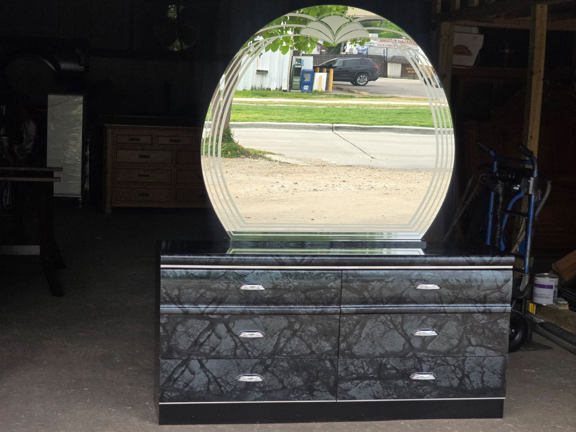 DRESSER WITH MIRROR