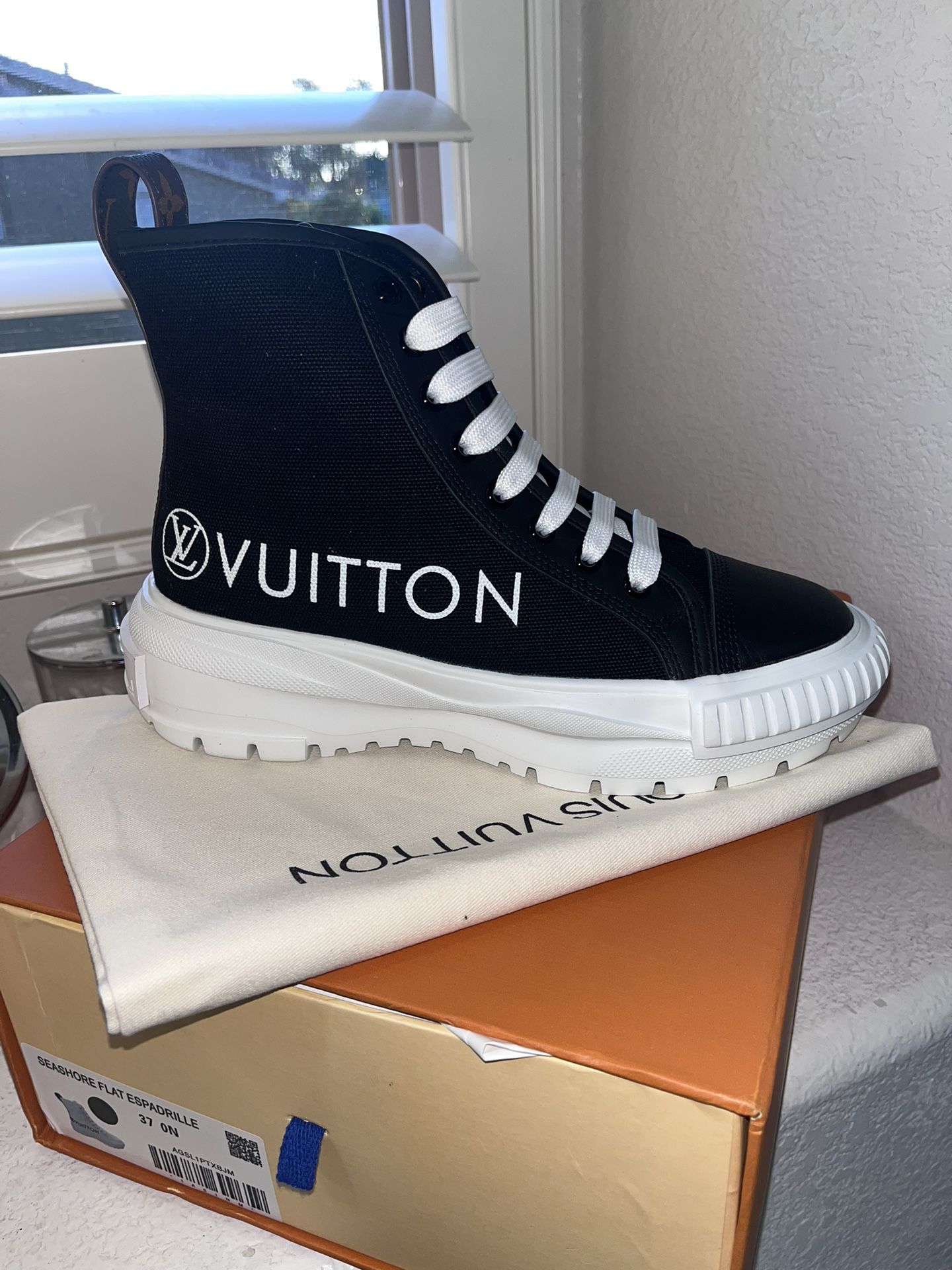 Pink Rose Louis Vuitton Trainers for Sale in Los Angeles, CA - OfferUp