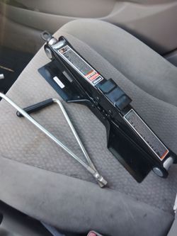Tire jack set