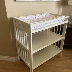 Children Infant Changing Table with Pad, White 