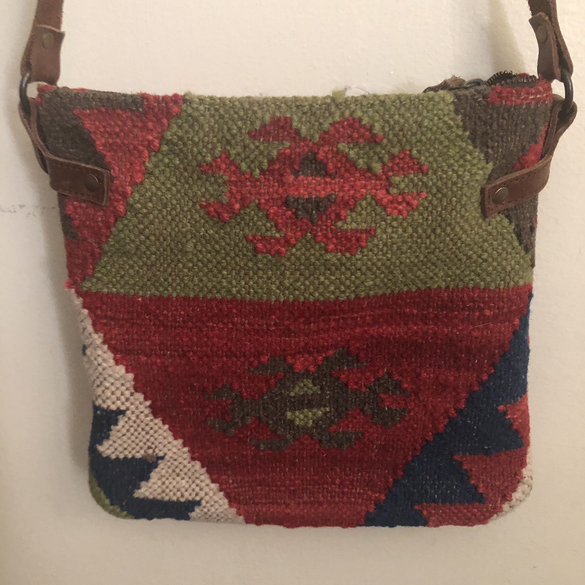 Purse Handbag Tapestry Kilm Vtg Leather estate find