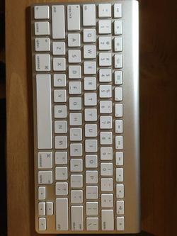 Apple wireless Keyboard for parts only