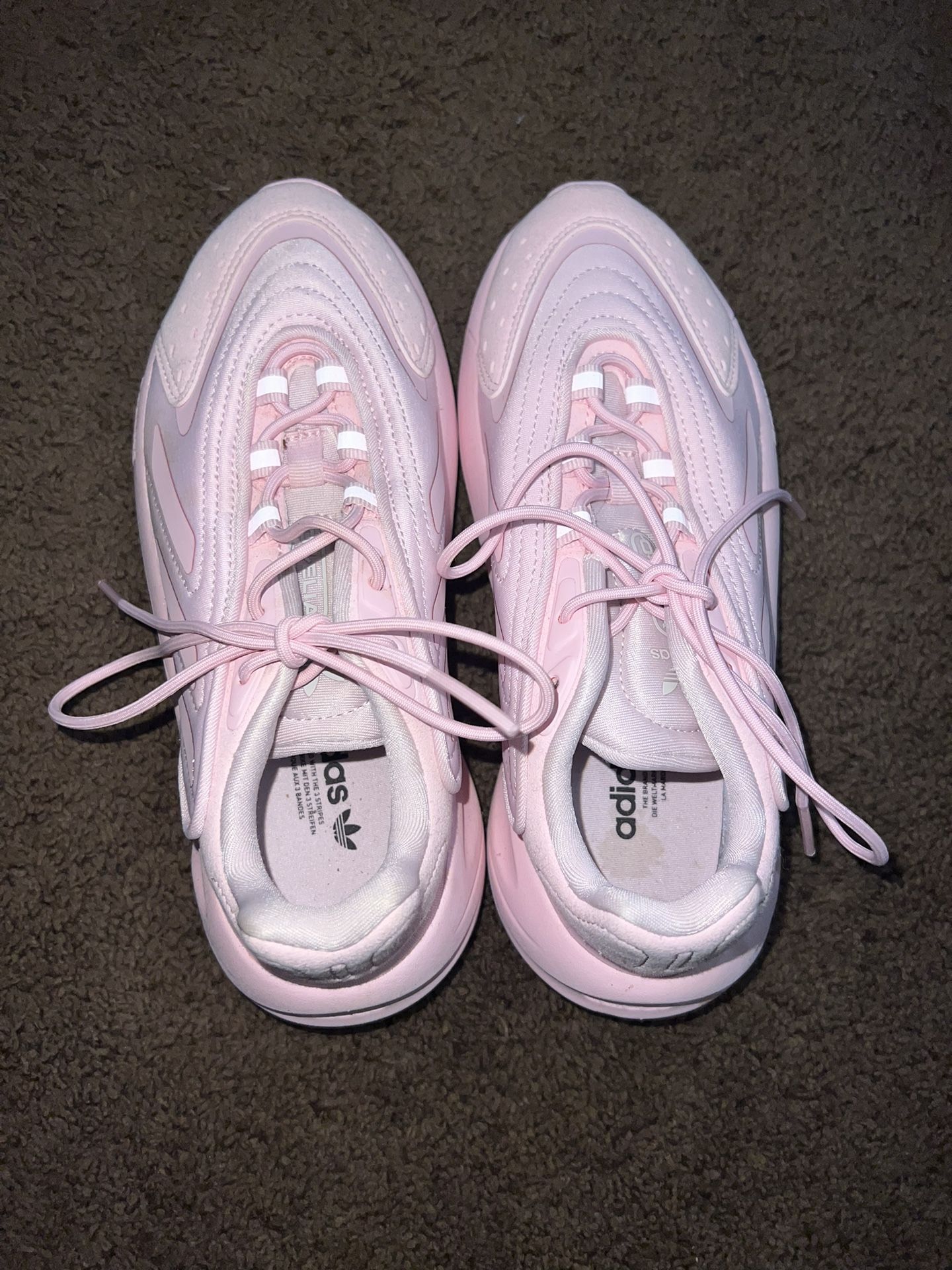 adidas Originals Unisex-Child Ozelia Sneaker