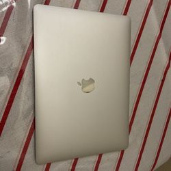 MacBook Air 13