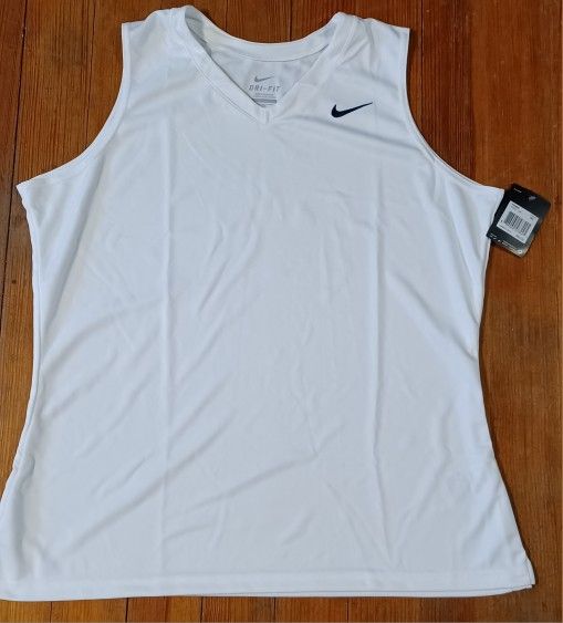 Women's Size Xlarge Tank Top White Workout Running New Tags
