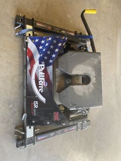 5th Wheel Trailer Hitch