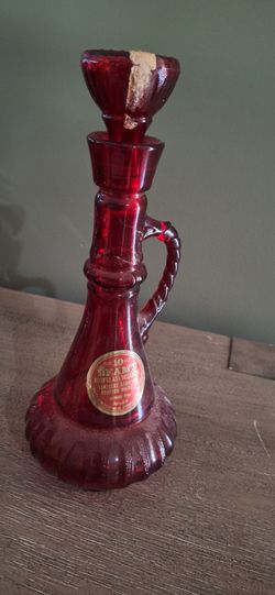 Vintage Jim Beam 10 year old ruby red glass genie decanter