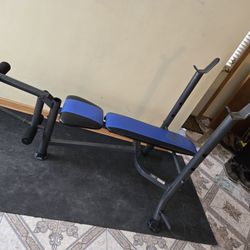 Mid Size Golds Gym Bench Press