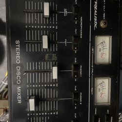 Vintage Realistic 4 Channel Stereo Mixer