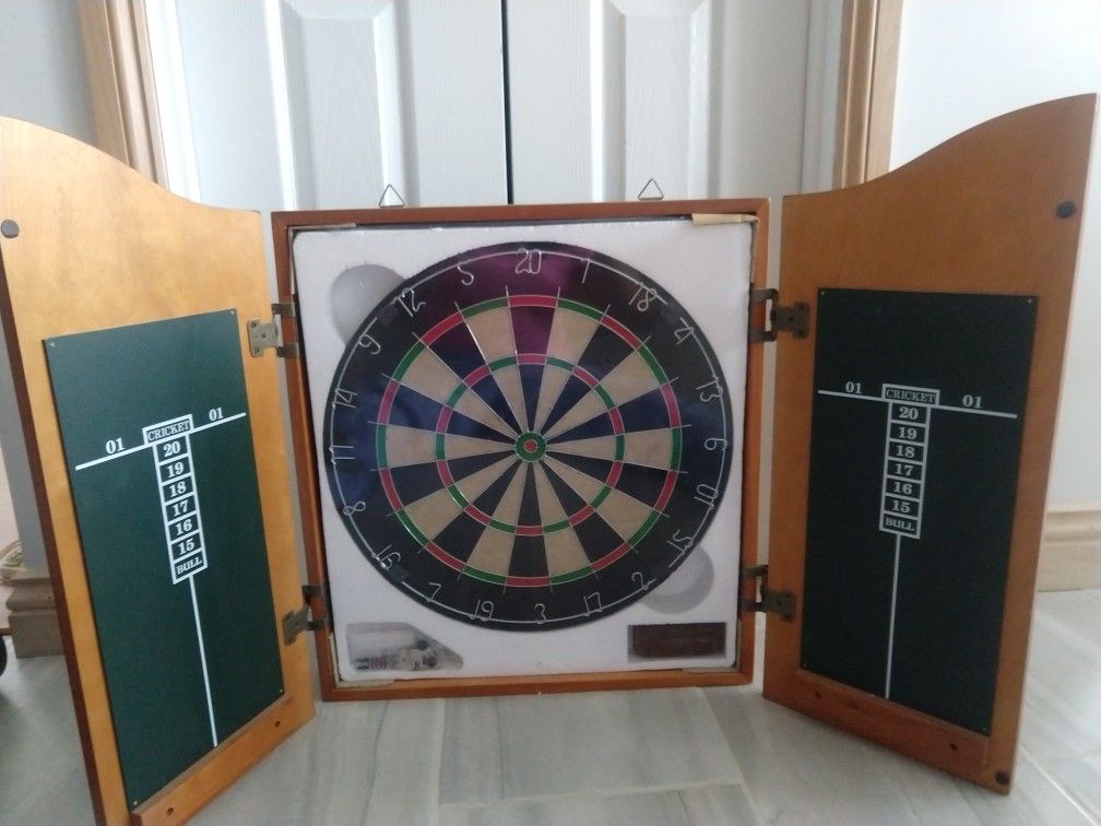 Professional dart board Never Used