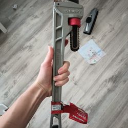 Husky 18 Inch Pipe Wrench 