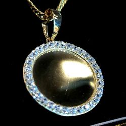 10k Memory Pendants.. Very Nice