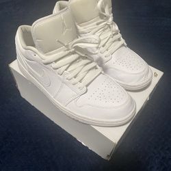White Jordan 1 Lows