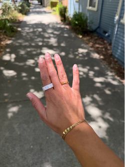 Oura ring 4 size 6 in petal