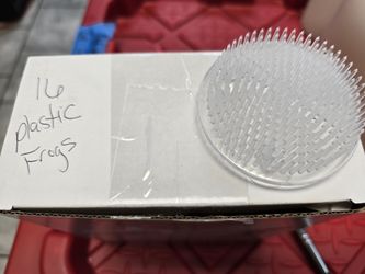 16- 4" Plastic floral frogs