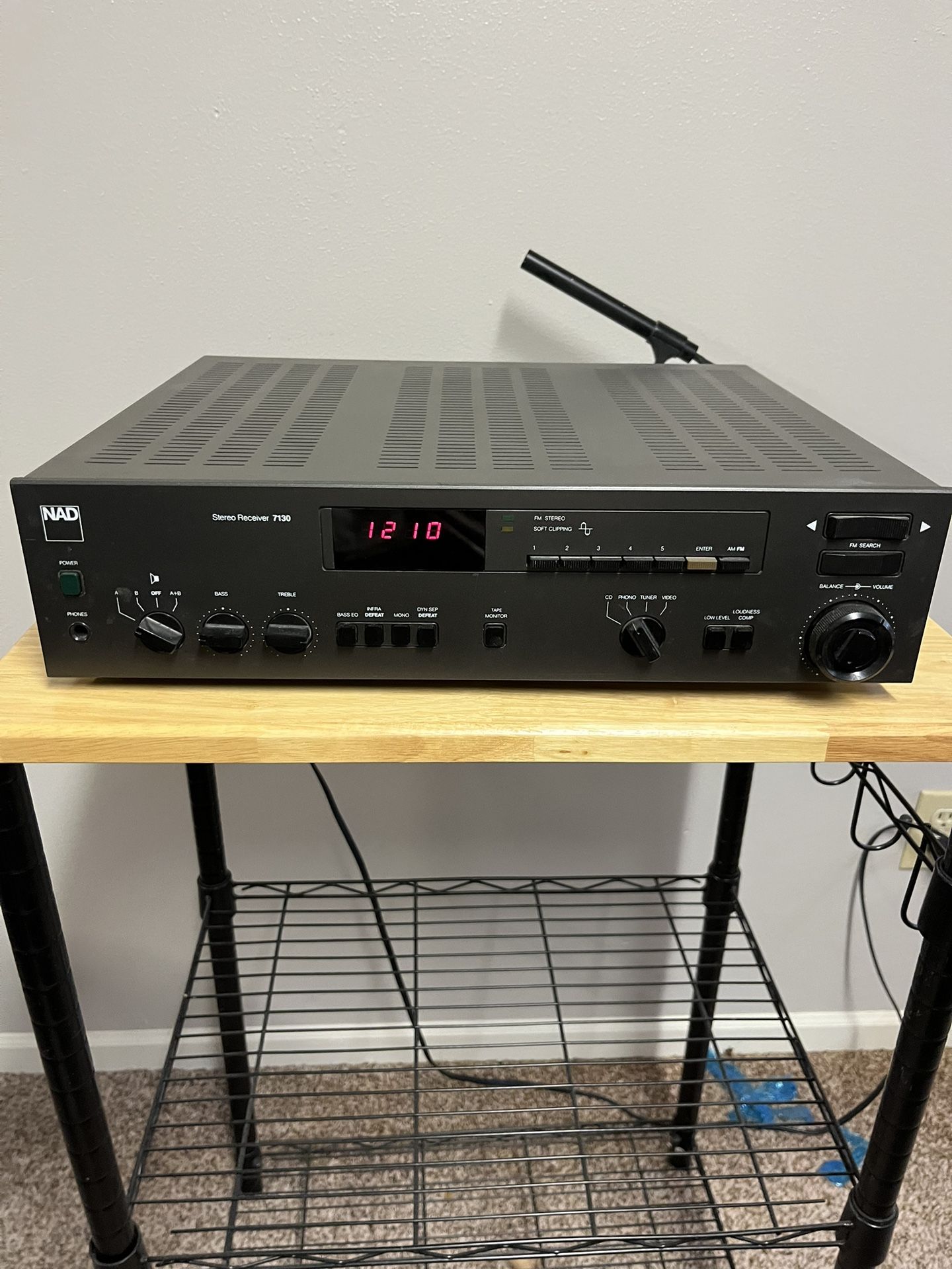 NAD Stereo Receiver
