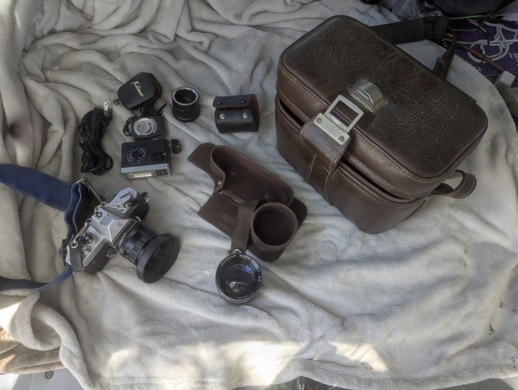 TL Electro-X Yashica Camera Package