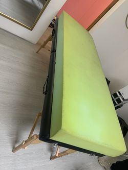 Massage Table With Foam Sheet 