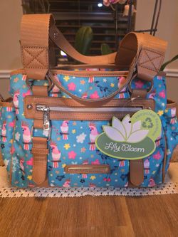 NWT Lily Bloom Parrots In Paradise Maggie Satchel Bag
