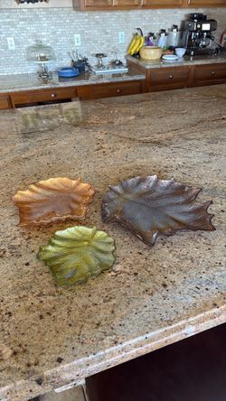 3 serving dish