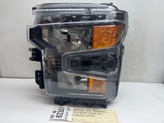 1brokentab 2022 - 2024 CHEVROLET SILVERADO 1500 RH HALOGEN HEADLIGHT OEM AY82301