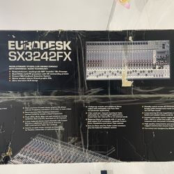 Behringer Eurodesk SX3242FX Mixer 