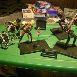 Motley crue figure set Shout Out To The Devil  150 Takes It Over 300 On Ebay The Figures Alone Goes For 80 To 100 Each A Steal At This Price 