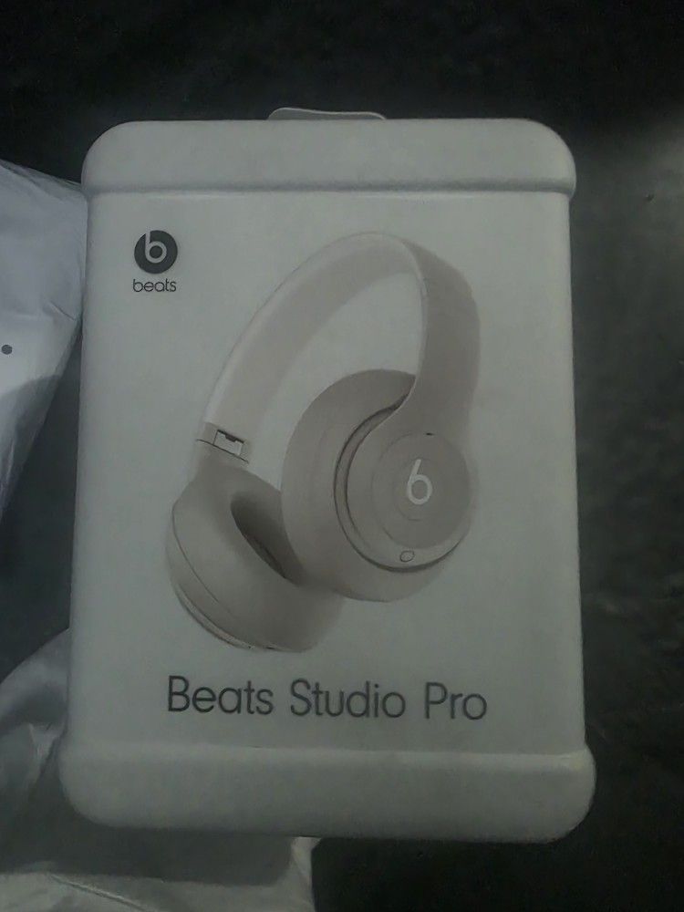 Beats Studio Pro