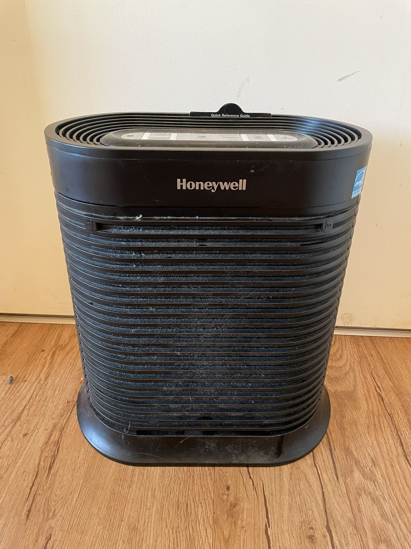 Honeywell Air Purifier + 2 New Filters