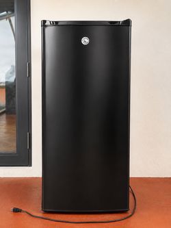 Freezer vertical comercial cool 6 Cu. Ft