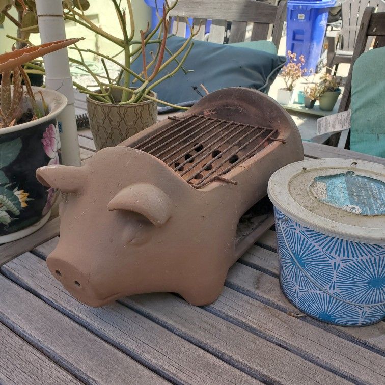 Terracotta Pig Grill