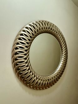 Chunky Champagne Silver Open-Weave Round Mirror (Excellent Condition)