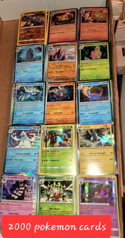 Lot of 1000 pokemon with holo foil