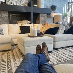 Camden Couch 2 Piece Sectional With Chase 