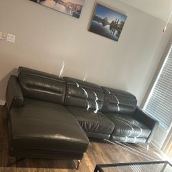 Leather Couch-Reclining Sectional 