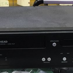 Magnavox Video Cassette Recorder/DVD Player