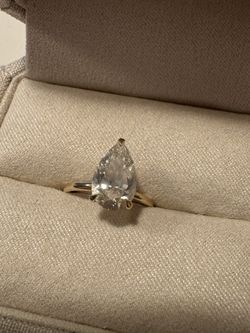 2.5 Carat Diamond Ring