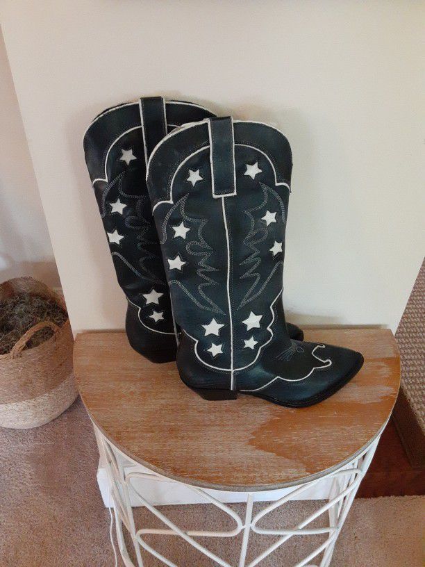 Star Leather Cow Boy Boots From ZARA 