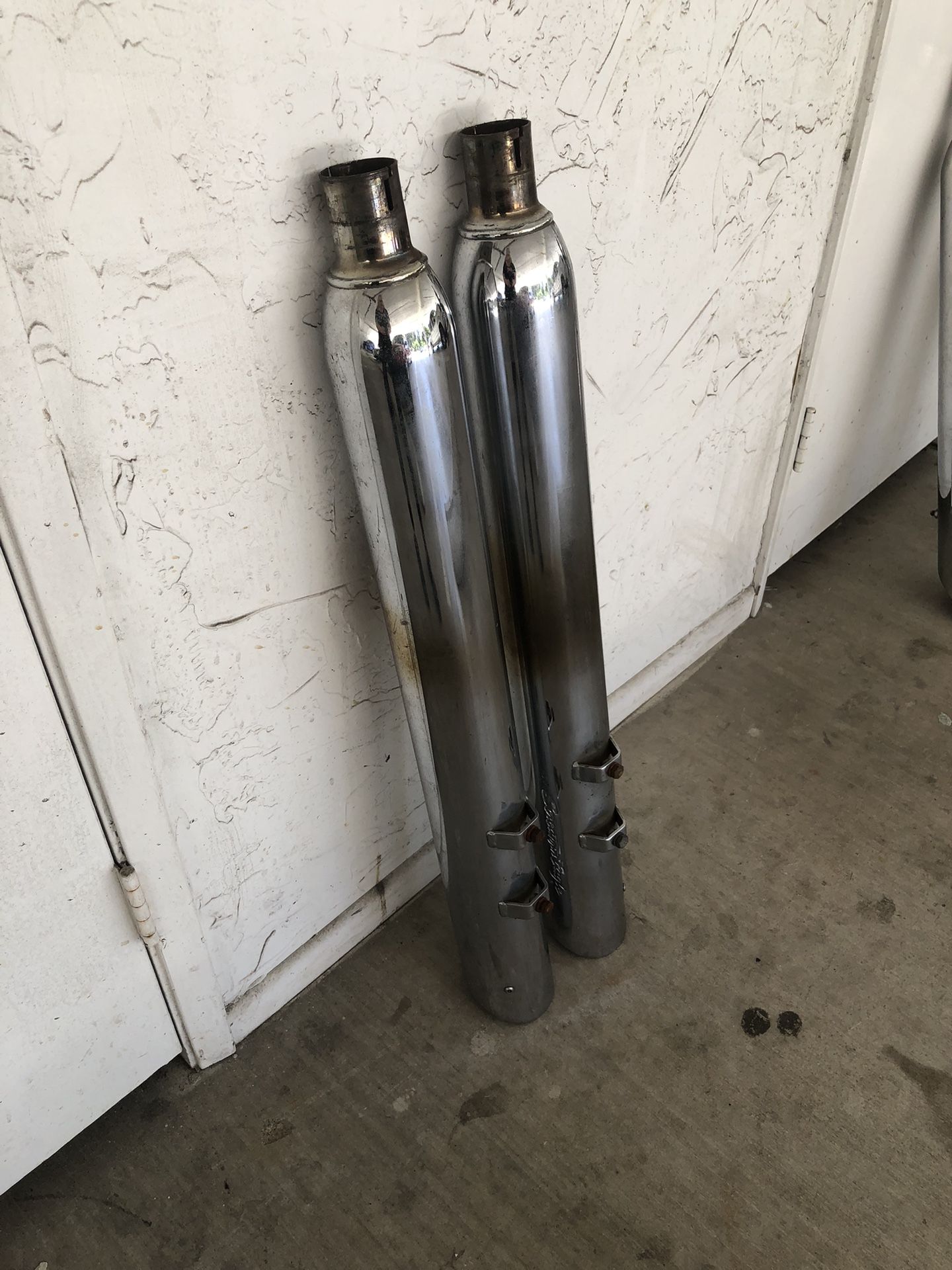 Harley Davidson-Slip On Mufflers-Screaming Eagle & One Set Of No Baffle Exhaust