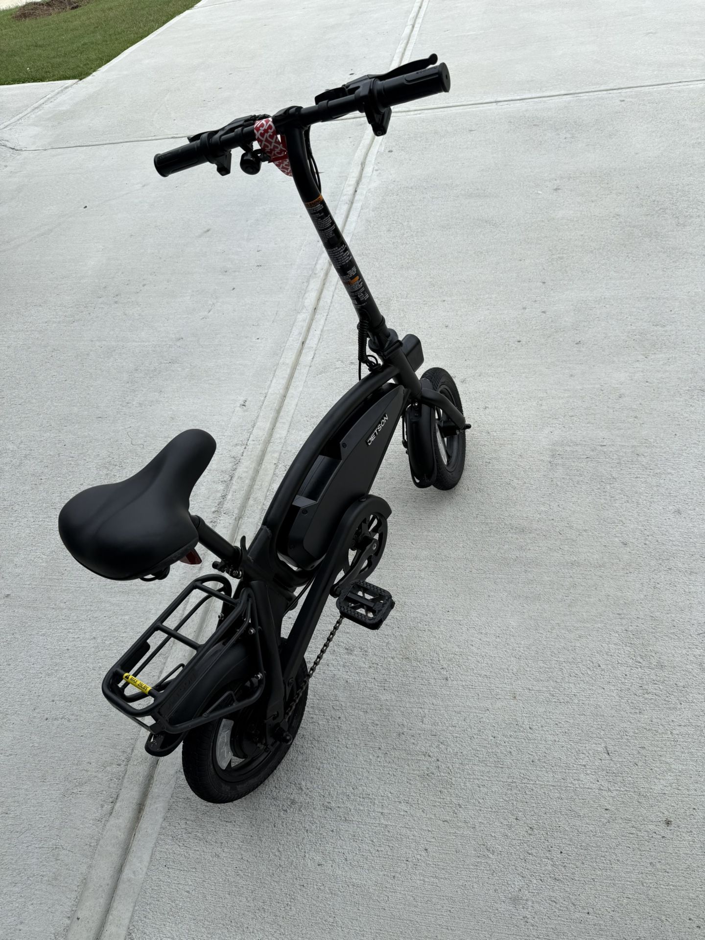 Jetson Adult Axle X 12" Step-Over Electric Folding Bike - Black: 15.5 mph, 220 lb Capacity