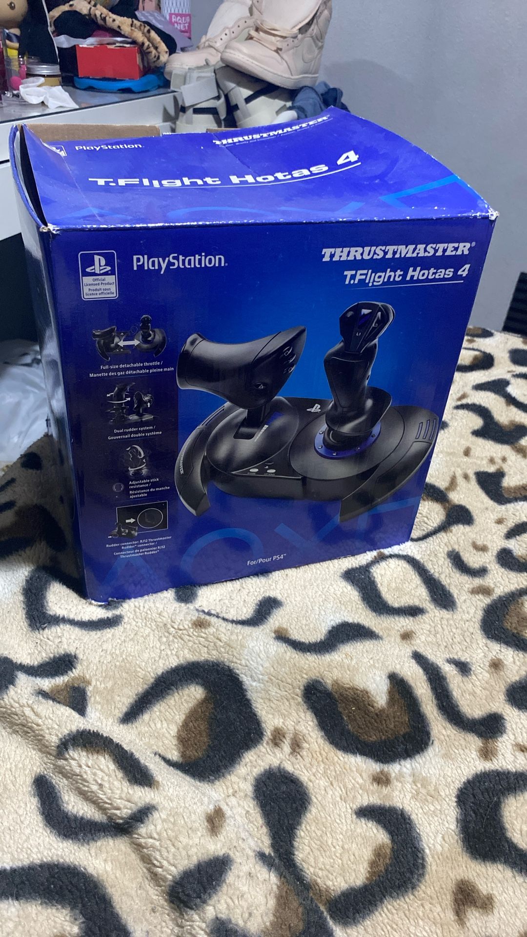 PS4 Thrust master