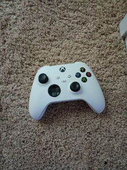 Xbox Series S With Accessories